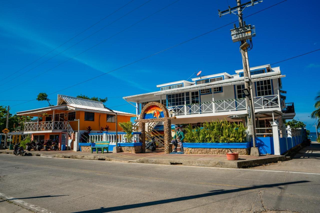 Hotel El Pirata Morgan Fresh Water Bay Esterno foto